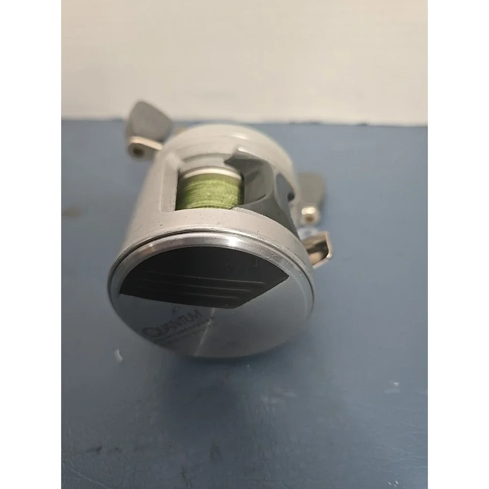 Quantum US 300 Baitcast. Reel Fishing‎ Reel